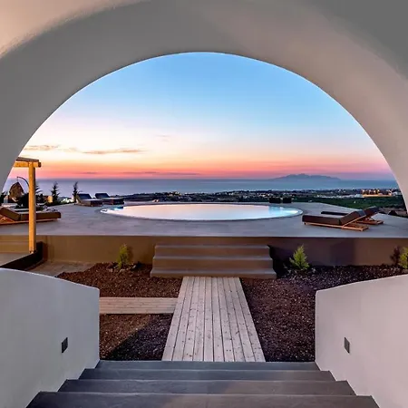 Saint Apostles * Fira (Santorini)