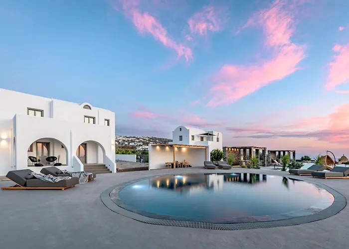 Saint Apostles * Fira (Santorini)