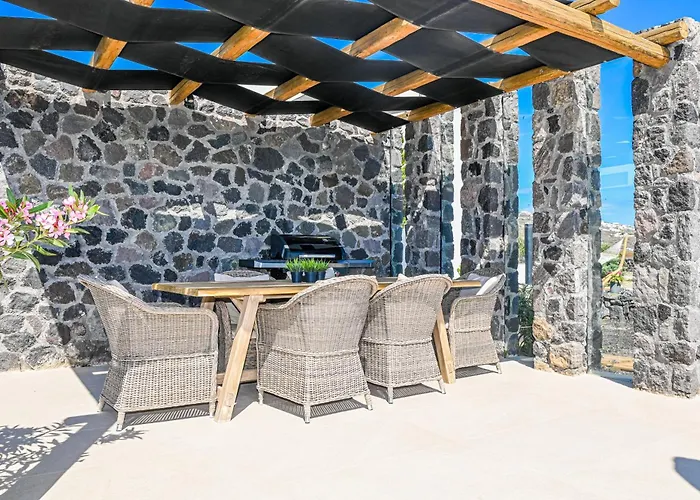 Saint Apostles Apartament *