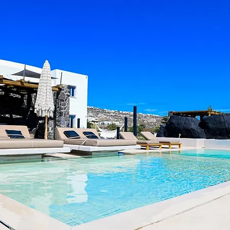 Saint Apostles * Φηρά