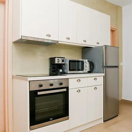 Saint Apostles Φηρά