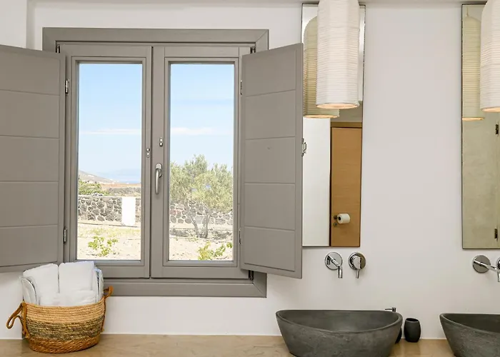 Saint Apostles شقة